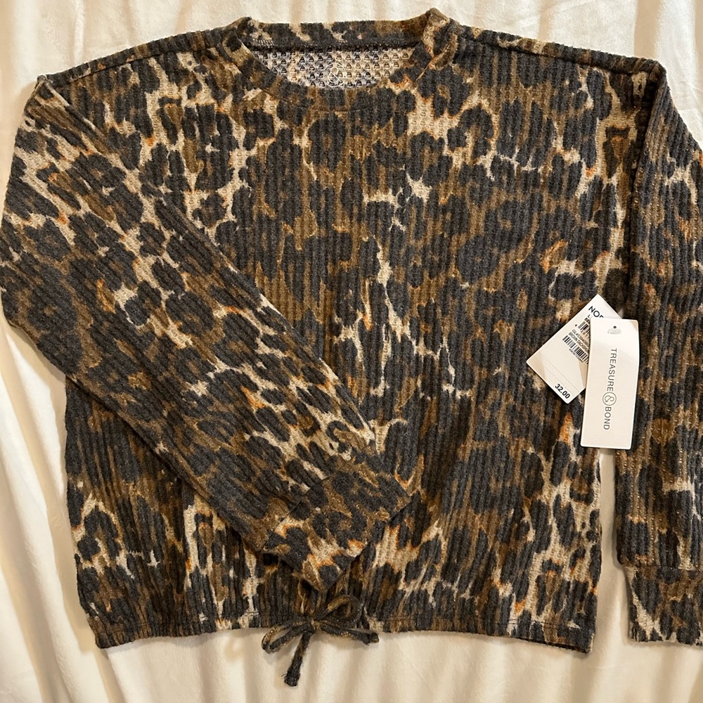 Treasure & Bond cozy waffle top. Size L (10-12) color: brown/leopard